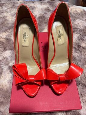 Valentino Red Patent Leather Bow Peep-Toe Heels